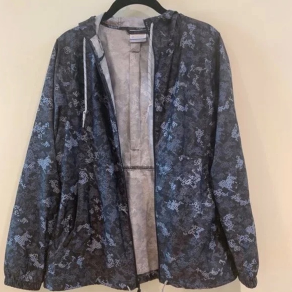 Black & Gray Columbia Camouflage Zip Up Windbreaker Rain Jacket [Small] - Picture 2 of 4